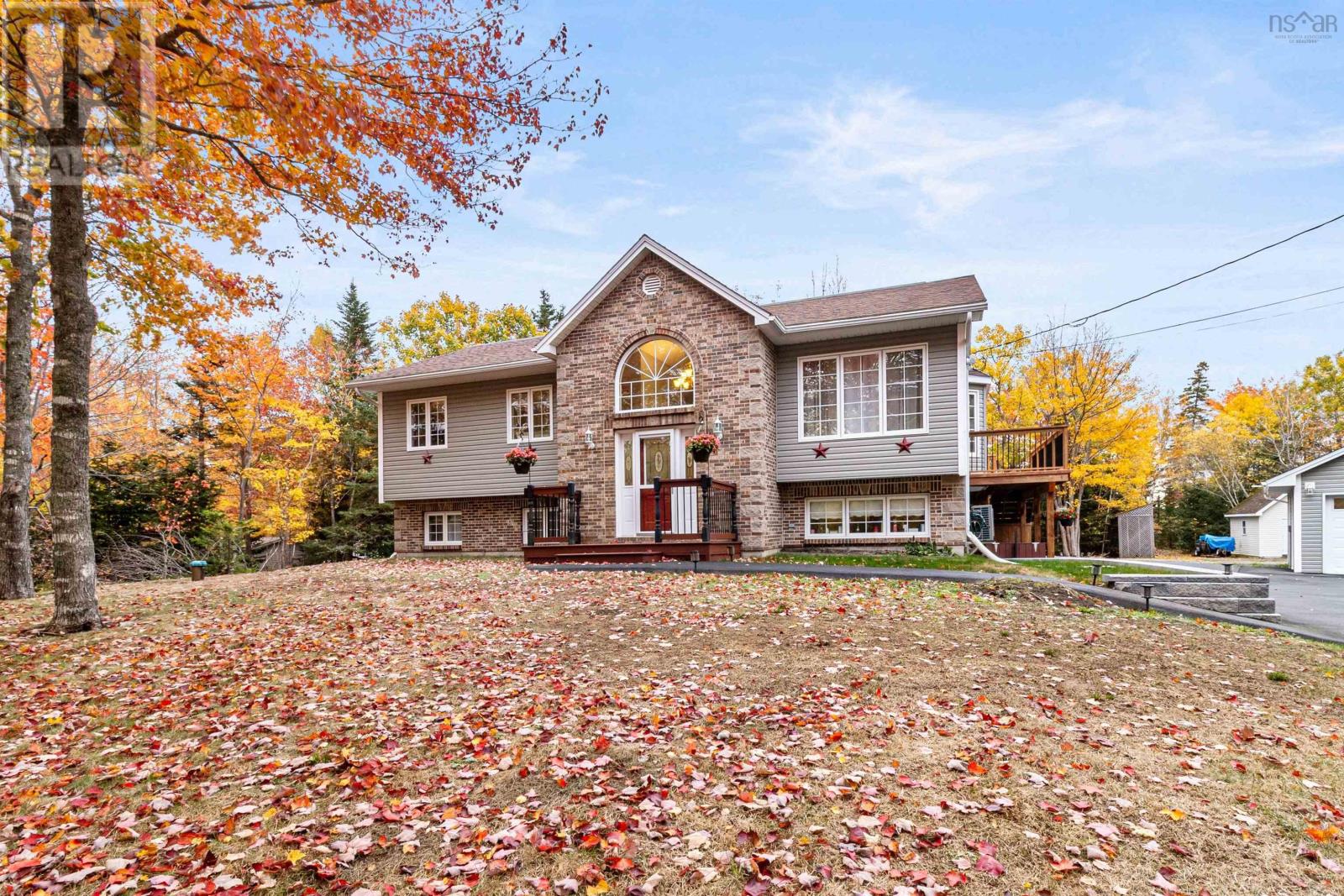 Property at 104 Lisa Ann Drive Drive image 3