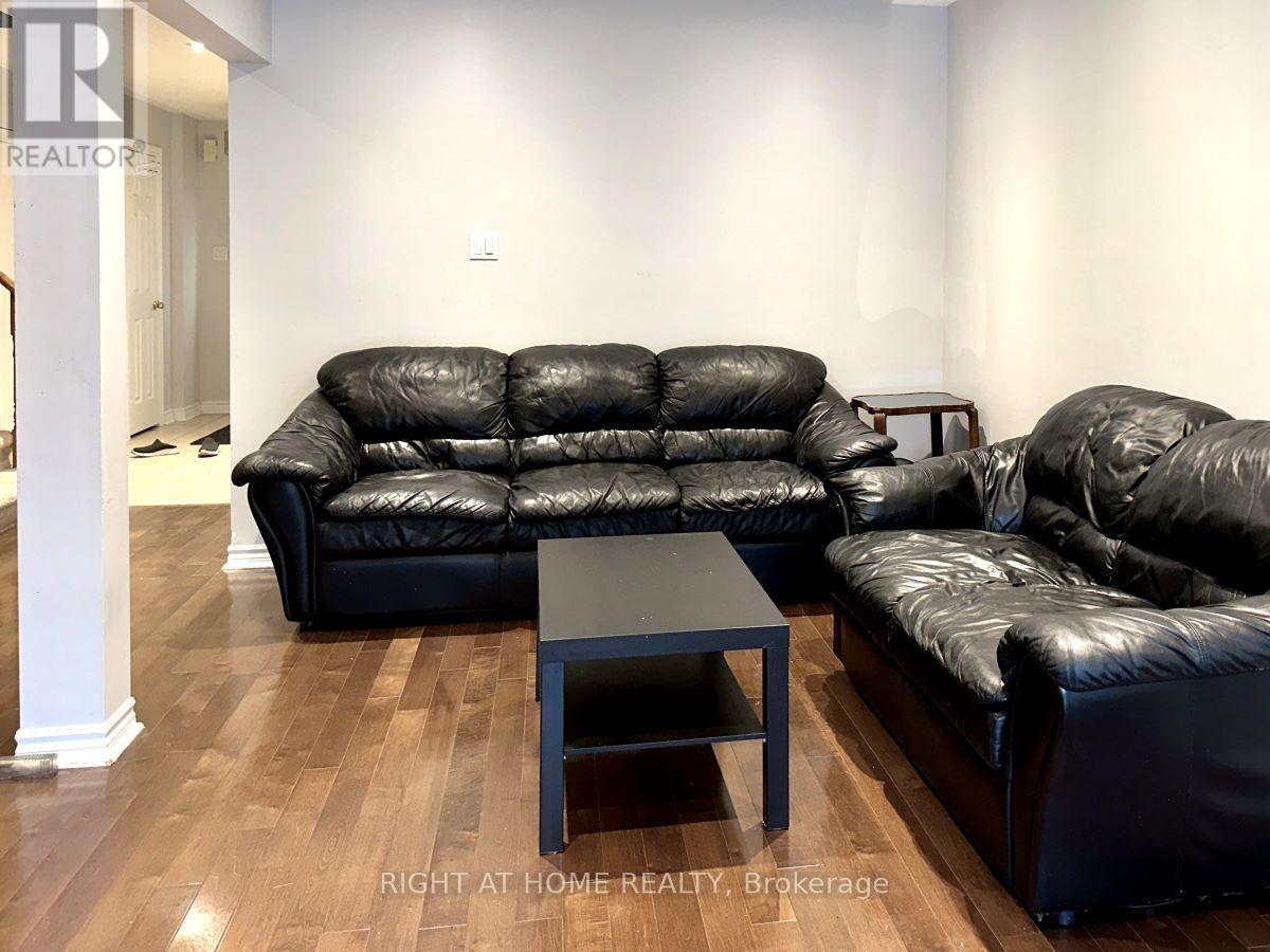 346 Riverstone Drive, Oakville, Ontario  L6H 7M3 - Photo 6 - W12500454