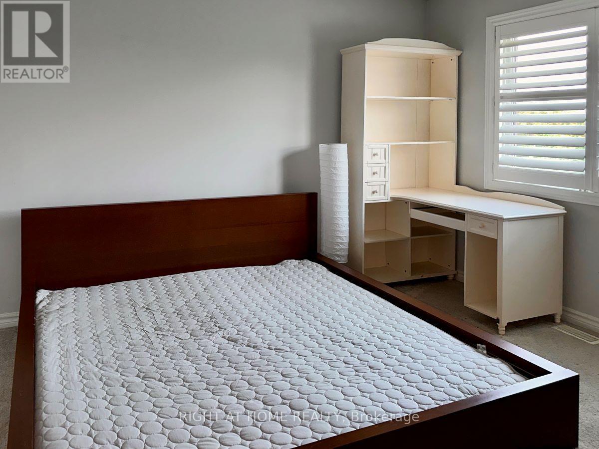 346 Riverstone Drive, Oakville, Ontario  L6H 7M3 - Photo 7 - W12500454