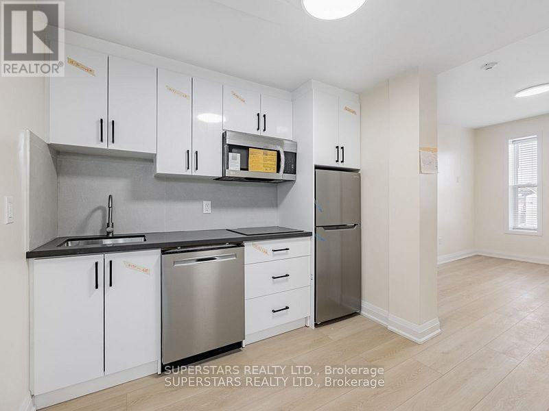 6 - 34-36 Lindsay Street S, Kawartha Lakes, Ontario K9V 2L8 - Photo 2 - X12500468