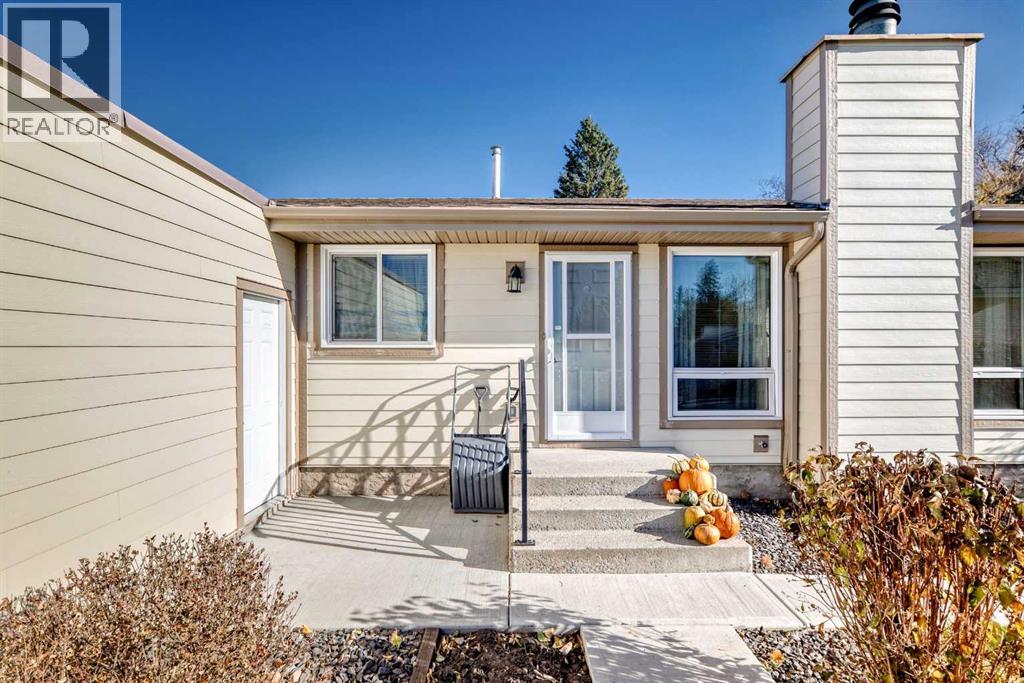 9 Maple Place, Strathmore, Alberta  T1P 1G5 - Photo 2 - A2267650