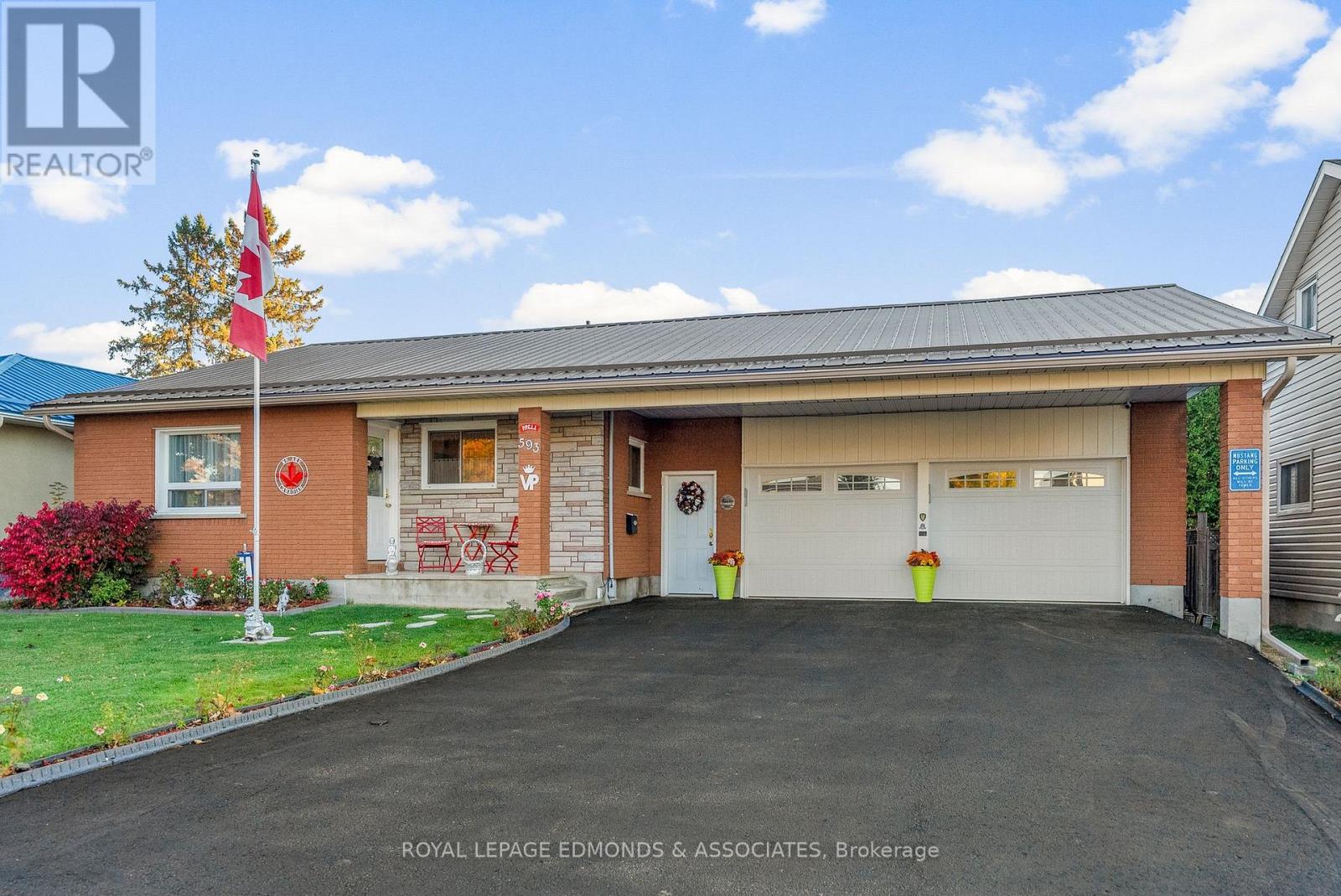 593 ROY STREET W, laurentian valley, Ontario