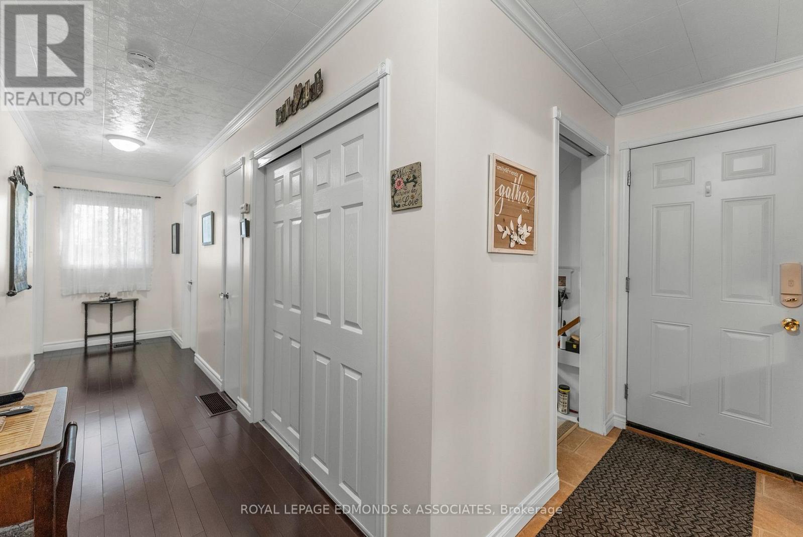 593 Roy Street W, Laurentian Valley, Ontario  K8A 6R6 - Photo 24 - X12500484