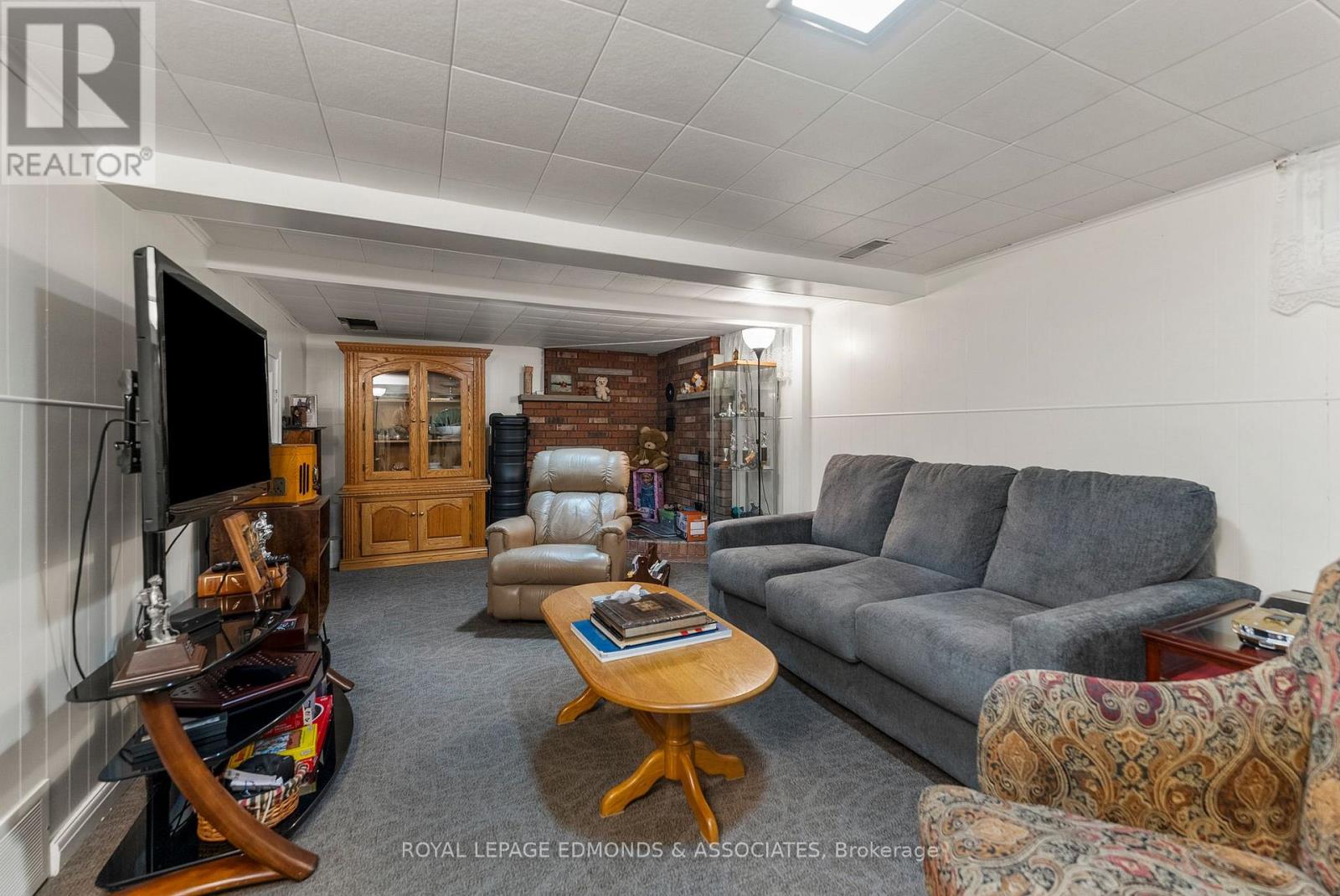 593 Roy Street W, Laurentian Valley, Ontario  K8A 6R6 - Photo 28 - X12500484