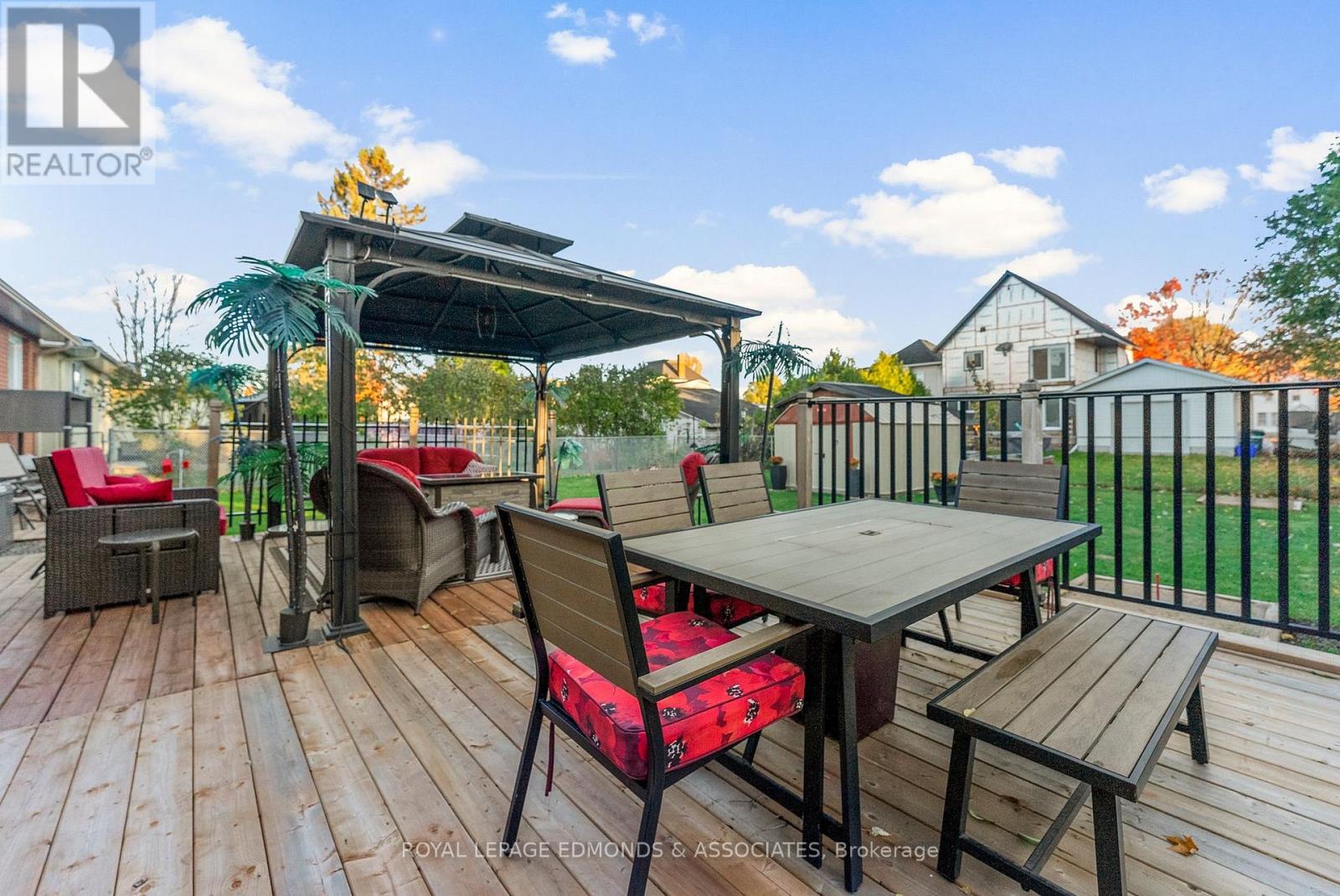 593 Roy Street W, Laurentian Valley, Ontario  K8A 6R6 - Photo 37 - X12500484