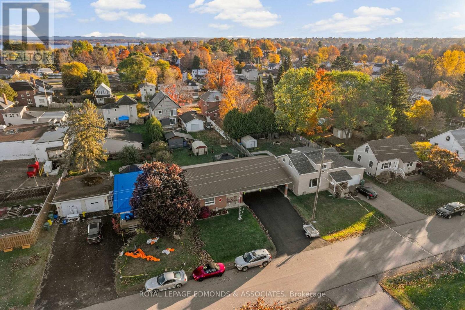 593 Roy Street W, Laurentian Valley, Ontario  K8A 6R6 - Photo 4 - X12500484