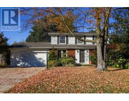 82 QUEENSLINE DRIVE, Ottawa, Ontario
