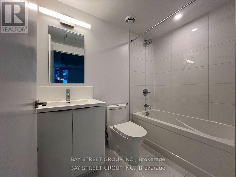 2320 - 230 Simcoe Street, Toronto, Ontario  M5T 0G7 - Photo 8 - C12500480