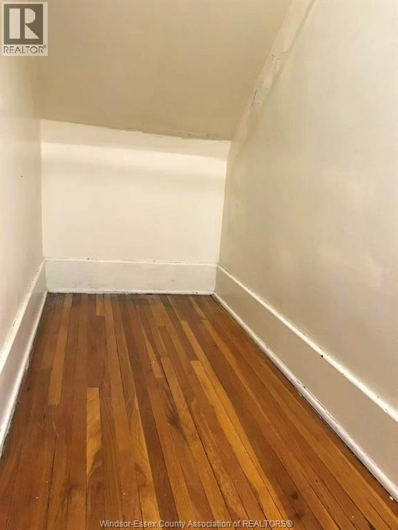 458 Partington, Windsor, Ontario  N9B 2N5 - Photo 11 - 25027741