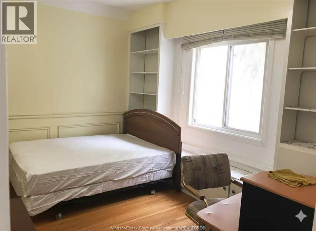 458 Partington, Windsor, Ontario  N9B 2N5 - Photo 5 - 25027741