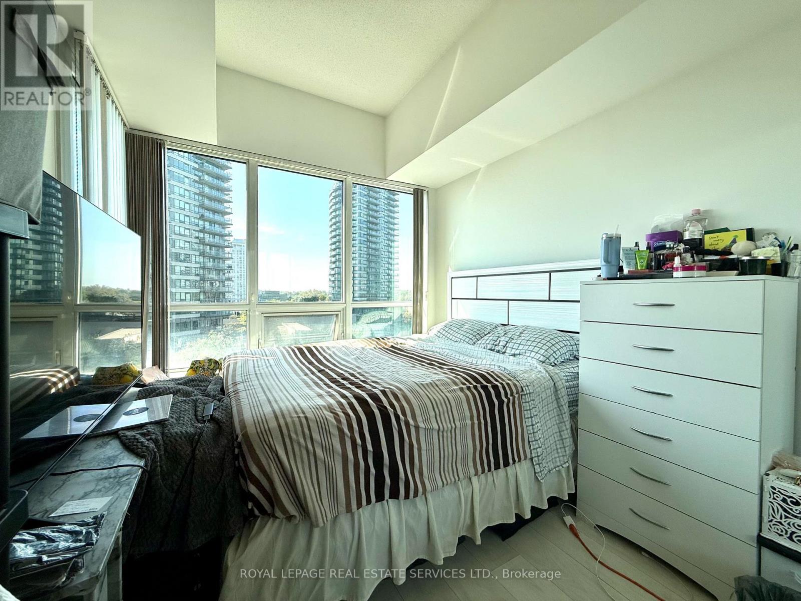 804 - 2212 Lakeshore Boulevard, Toronto, Ontario  M8V 0V2 - Photo 11 - W12479524