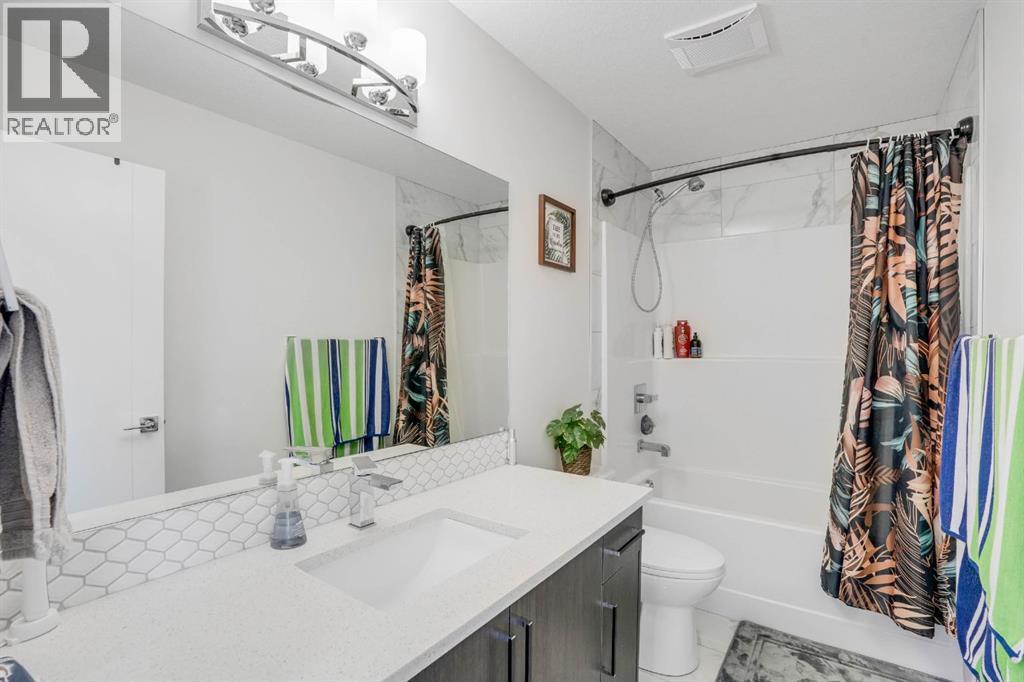 28 Midtown Close Sw, Airdrie, Alberta  T4B 5G9 - Photo 23 - A2256790