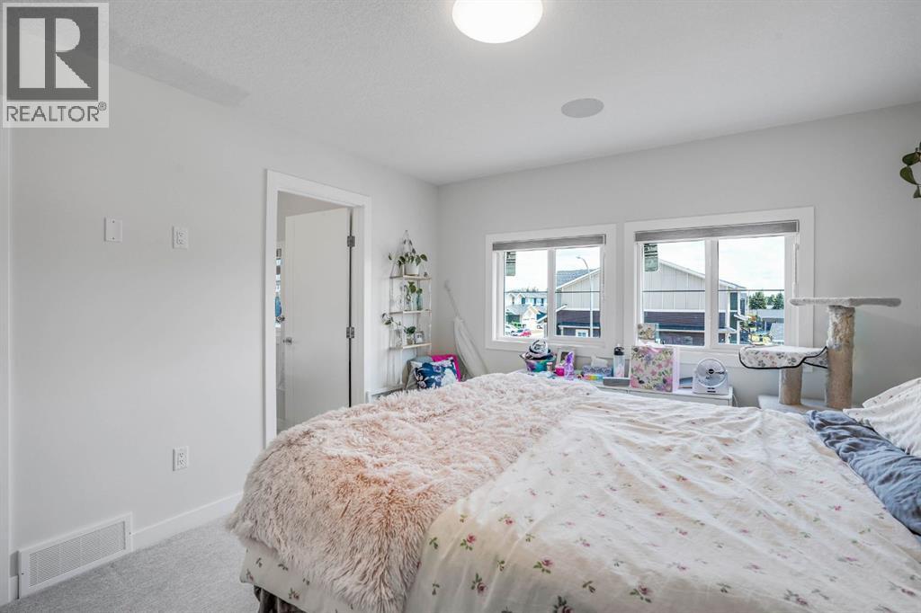 28 Midtown Close Sw, Airdrie, Alberta  T4B 5G9 - Photo 26 - A2256790