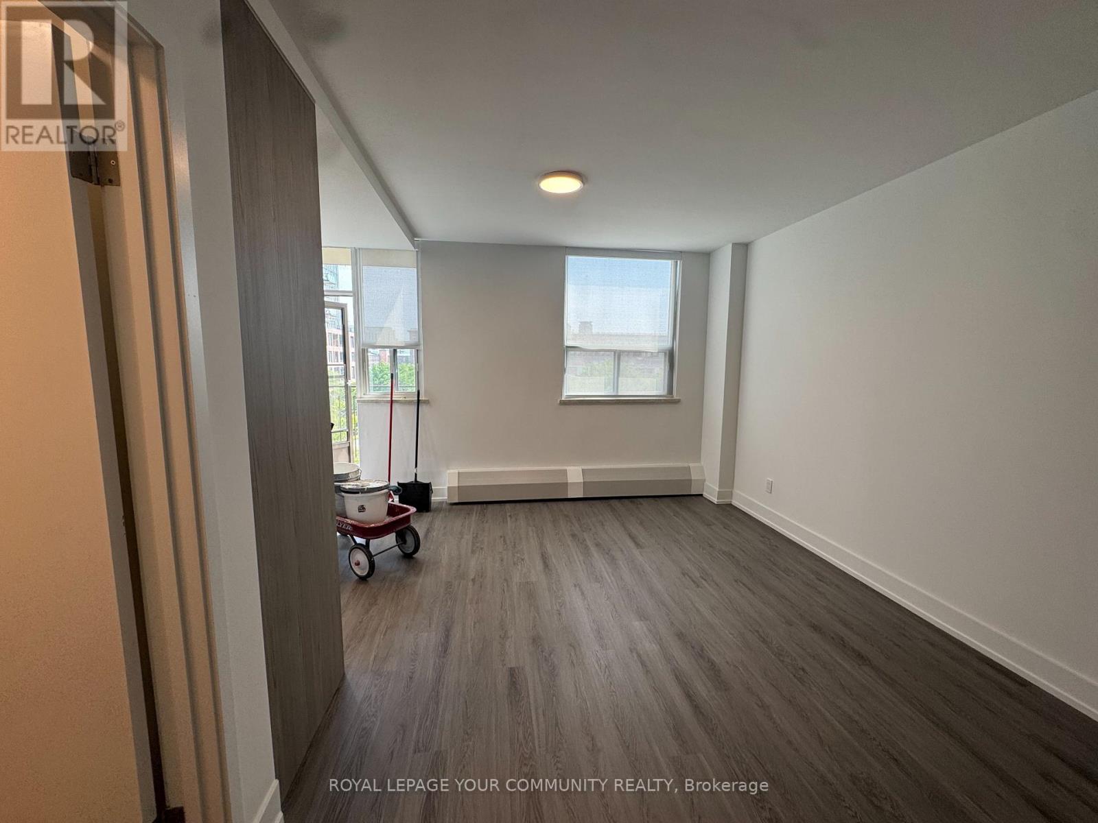 0505 - 135 Tyndall Avenue, Toronto, Ontario  M6K 2G3 - Photo 9 - W12350580