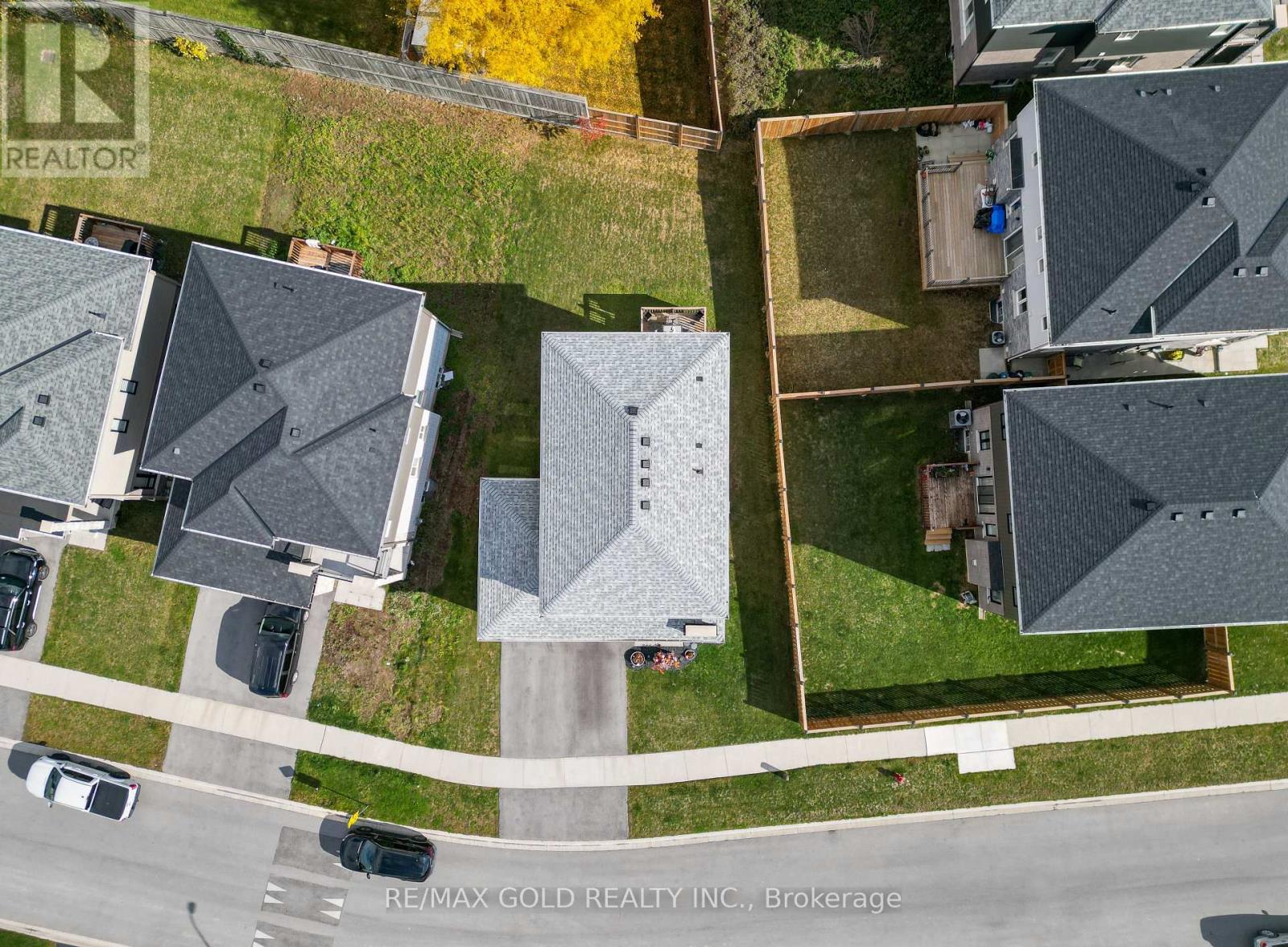 7865 Seabiscuit Drive, Niagara Falls, Ontario  L2H 3T9 - Photo 26 - X12500478