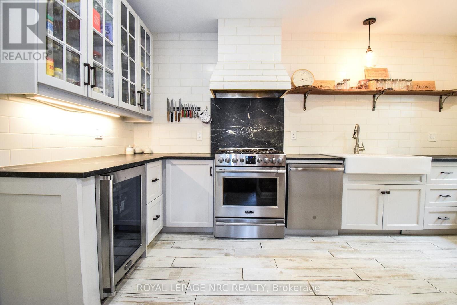 40 Louisa Street, St. Catharines, Ontario  L2R 2J6 - Photo 15 - X12500492