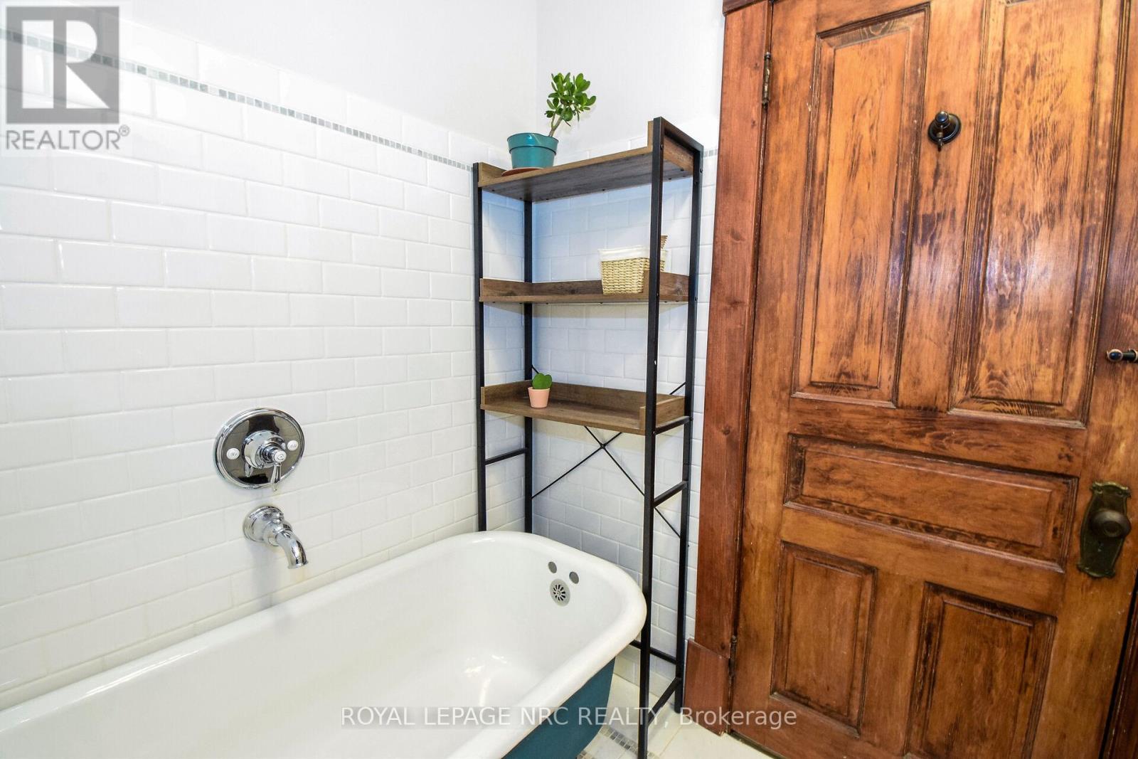 40 Louisa Street, St. Catharines, Ontario  L2R 2J6 - Photo 25 - X12500492