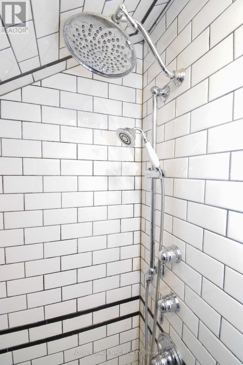 40 Louisa Street, St. Catharines, Ontario  L2R 2J6 - Photo 37 - X12500492