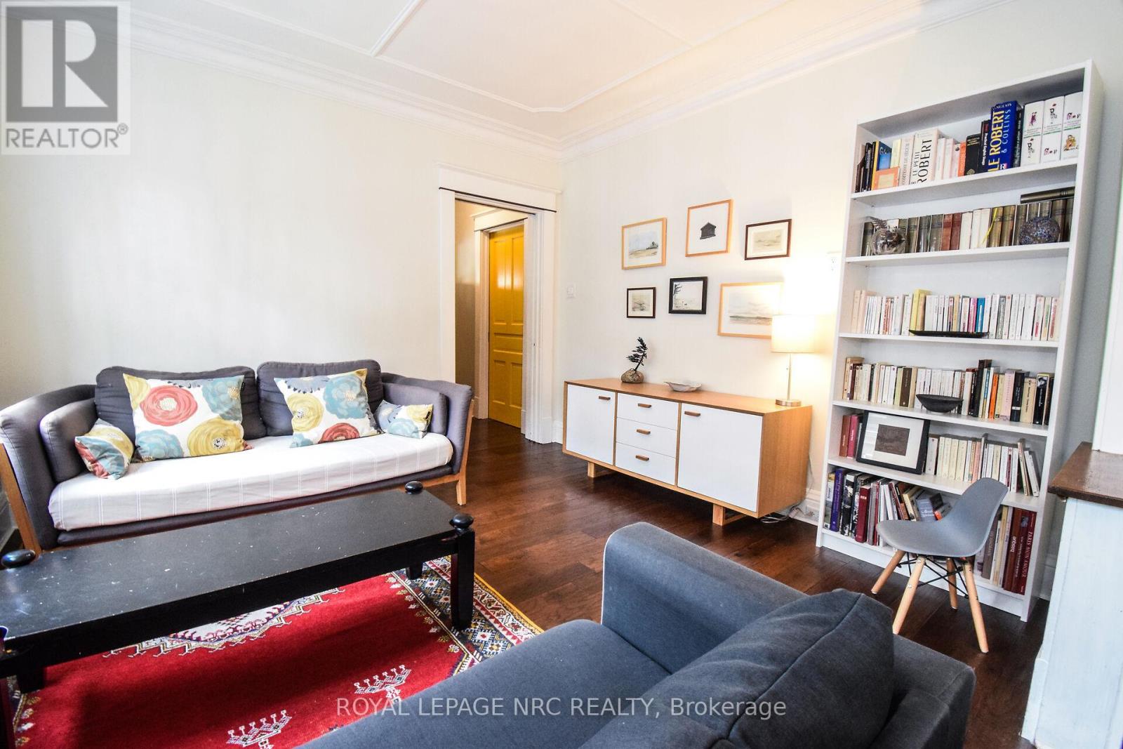 40 Louisa Street, St. Catharines, Ontario  L2R 2J6 - Photo 8 - X12500492