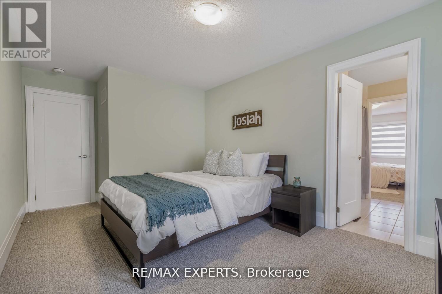 75 Bethpage Crescent, Newmarket, Ontario  L3X 1B8 - Photo 33 - N12488728