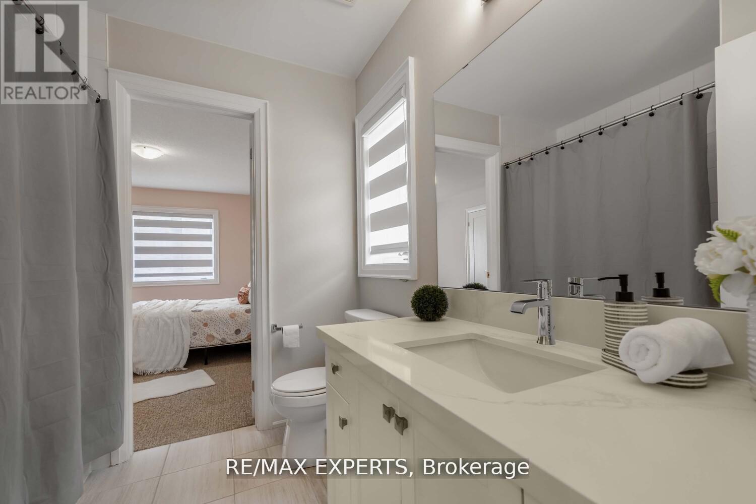 75 Bethpage Crescent, Newmarket, Ontario  L3X 1B8 - Photo 38 - N12488728