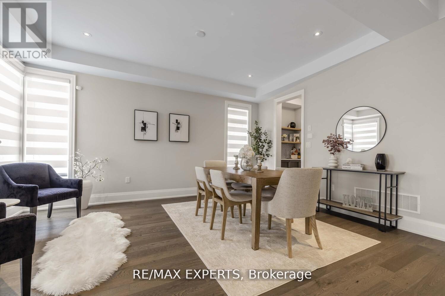 75 Bethpage Crescent, Newmarket, Ontario  L3X 1B8 - Photo 7 - N12488728