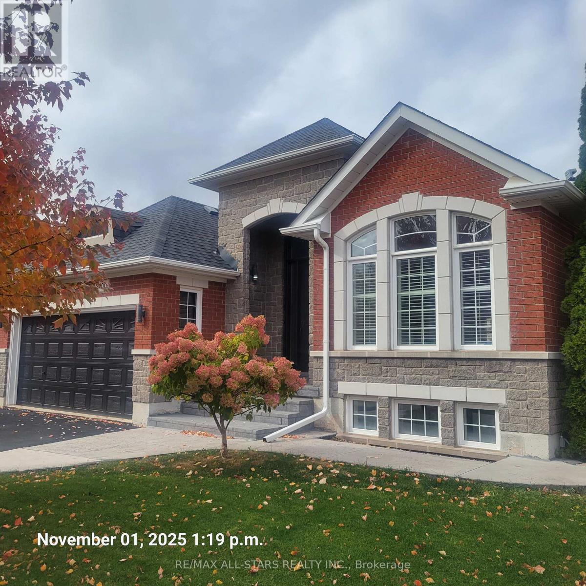 2400 TESLA CRESCENT, Oakville, Ontario
