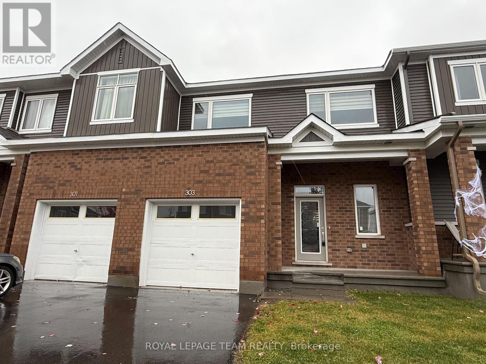 303 CANADENSIS LANE, Ottawa, Ontario