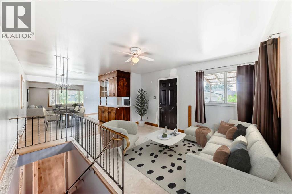 73 Kirby Place Sw, Calgary, Alberta  T2V 2K7 - Photo 5 - A2238186