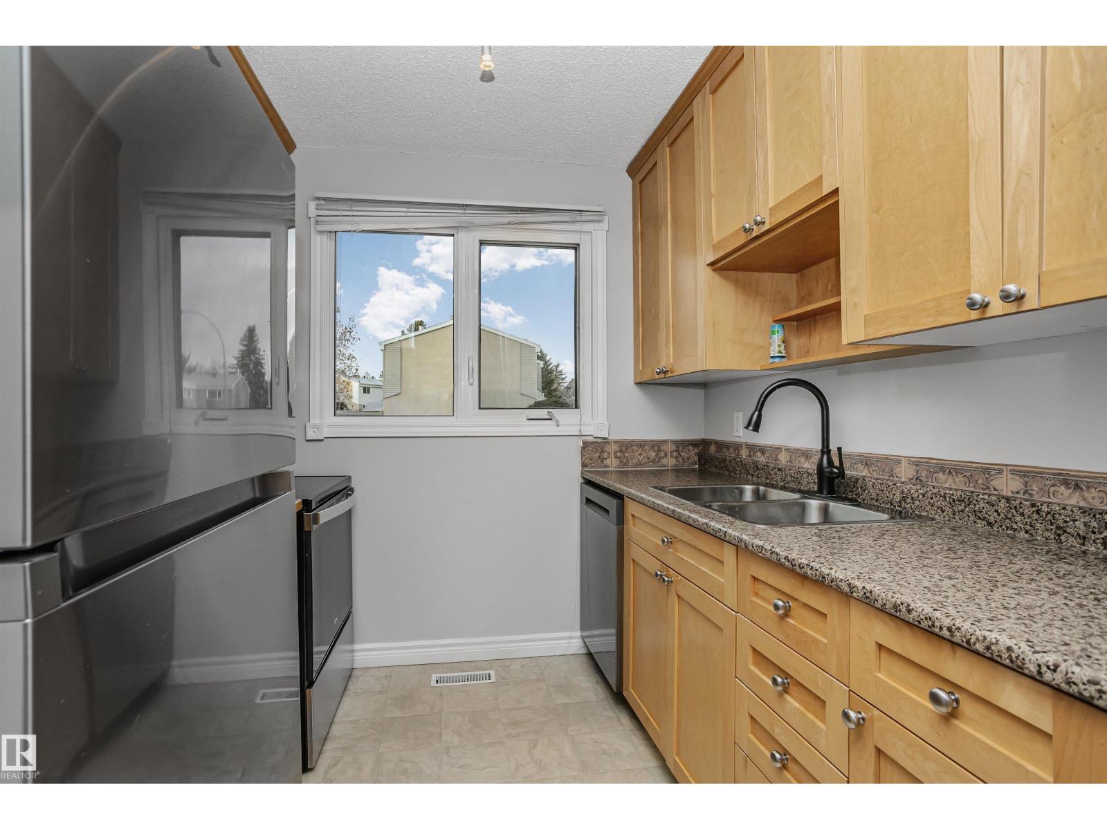 14831d Riverbend Rd Nw, Edmonton, Alberta  T6H 5A9 - Photo 17 - E4464438