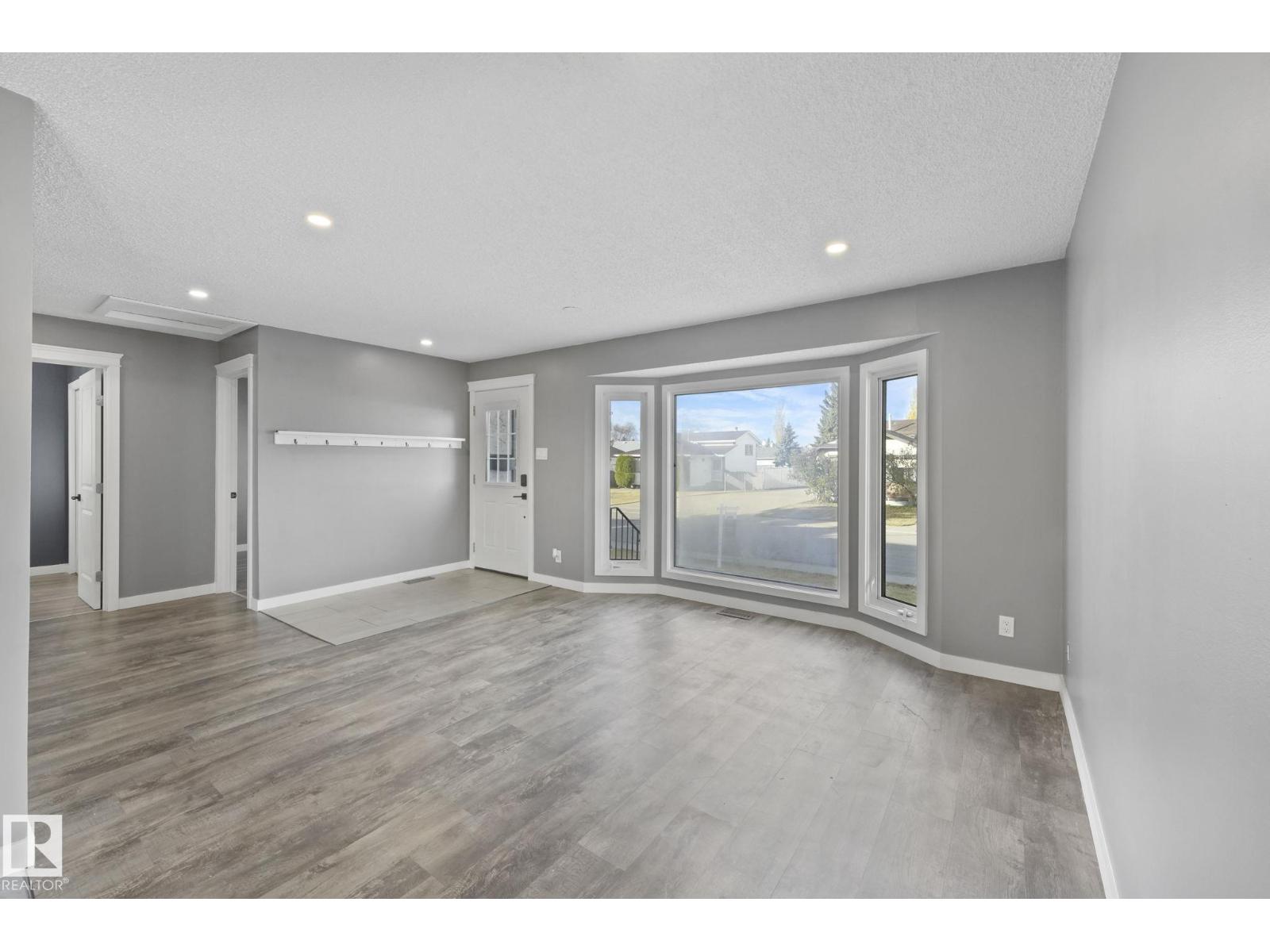 14515 29 St Nw, Edmonton, Alberta  T5Y 2E1 - Photo 7 - E4464439