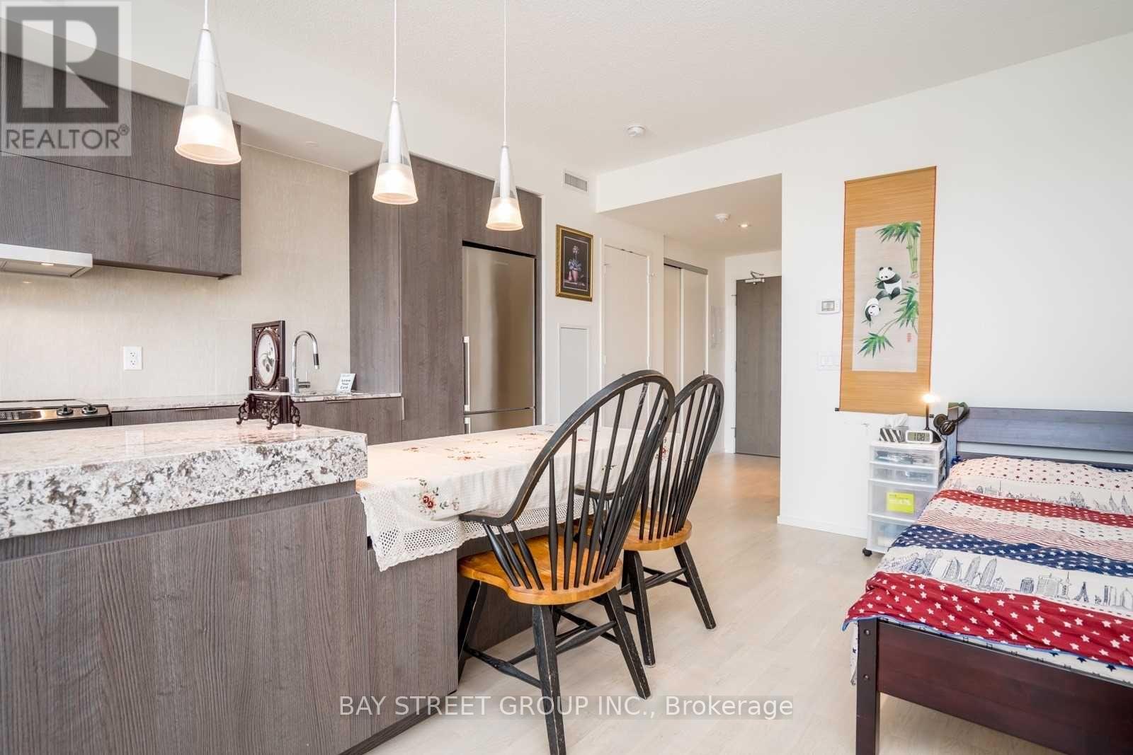 1709 - 101 Charles Street E, Toronto, Ontario  M4Y 1V2 - Photo 11 - C12500494