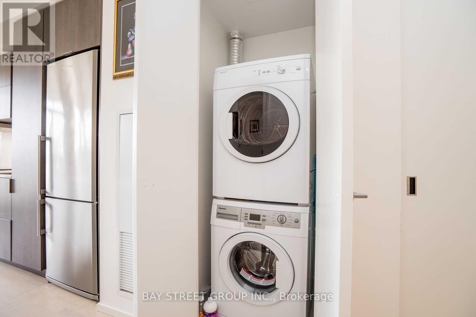 1709 - 101 Charles Street E, Toronto, Ontario  M4Y 1V2 - Photo 5 - C12500494