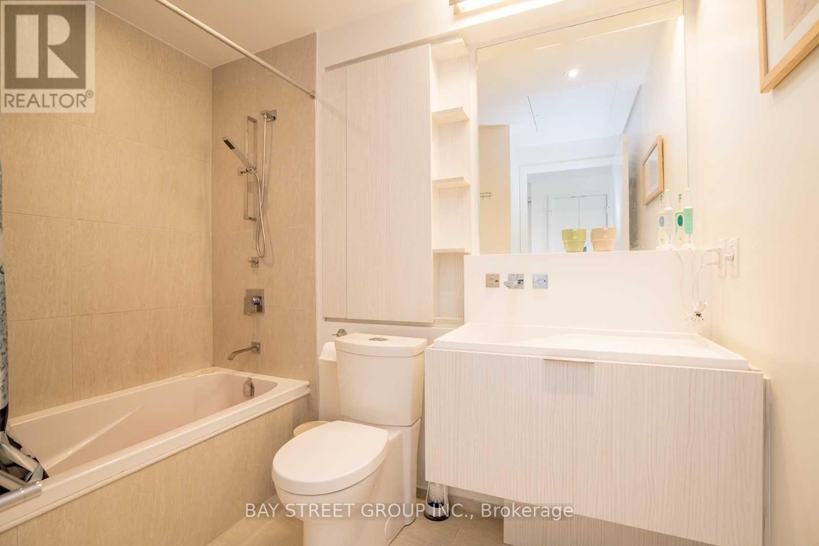 1709 - 101 Charles Street E, Toronto, Ontario  M4Y 1V2 - Photo 6 - C12500494