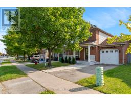 30 WORTHINGTON AVENUE, Brampton, Ontario