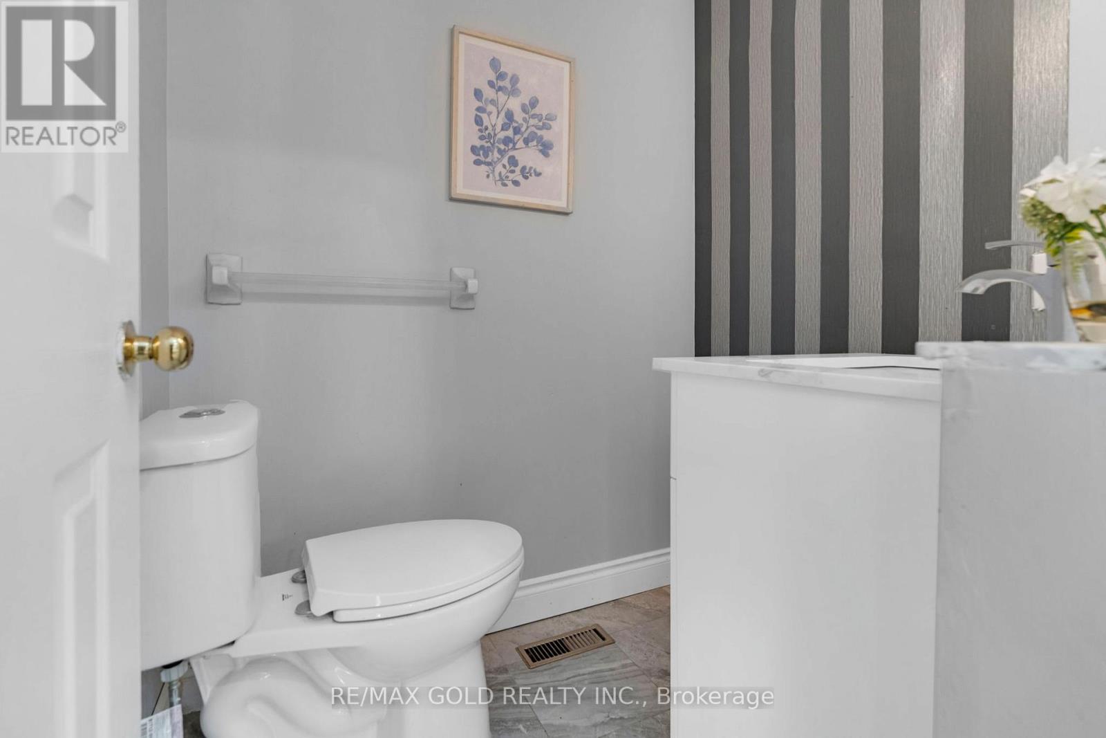 30 Worthington Avenue, Brampton, Ontario  L7A 1M9 - Photo 17 - W12499960