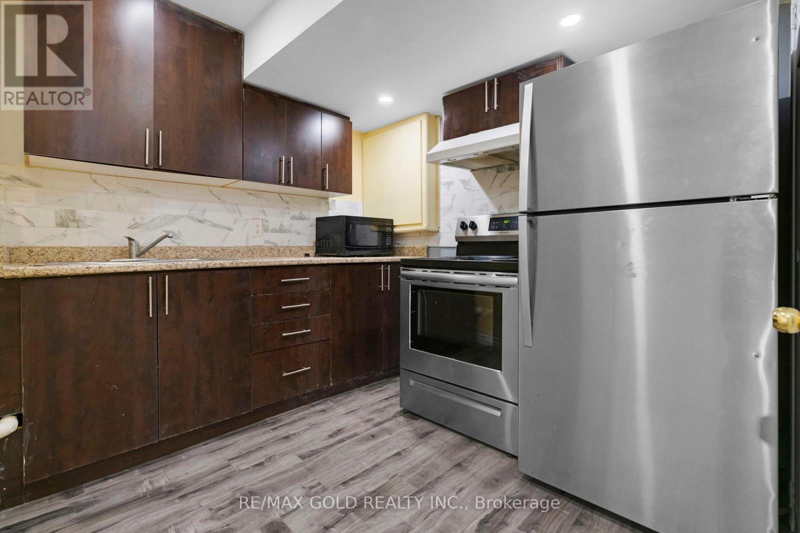 30 Worthington Avenue, Brampton, Ontario  L7A 1M9 - Photo 28 - W12499960