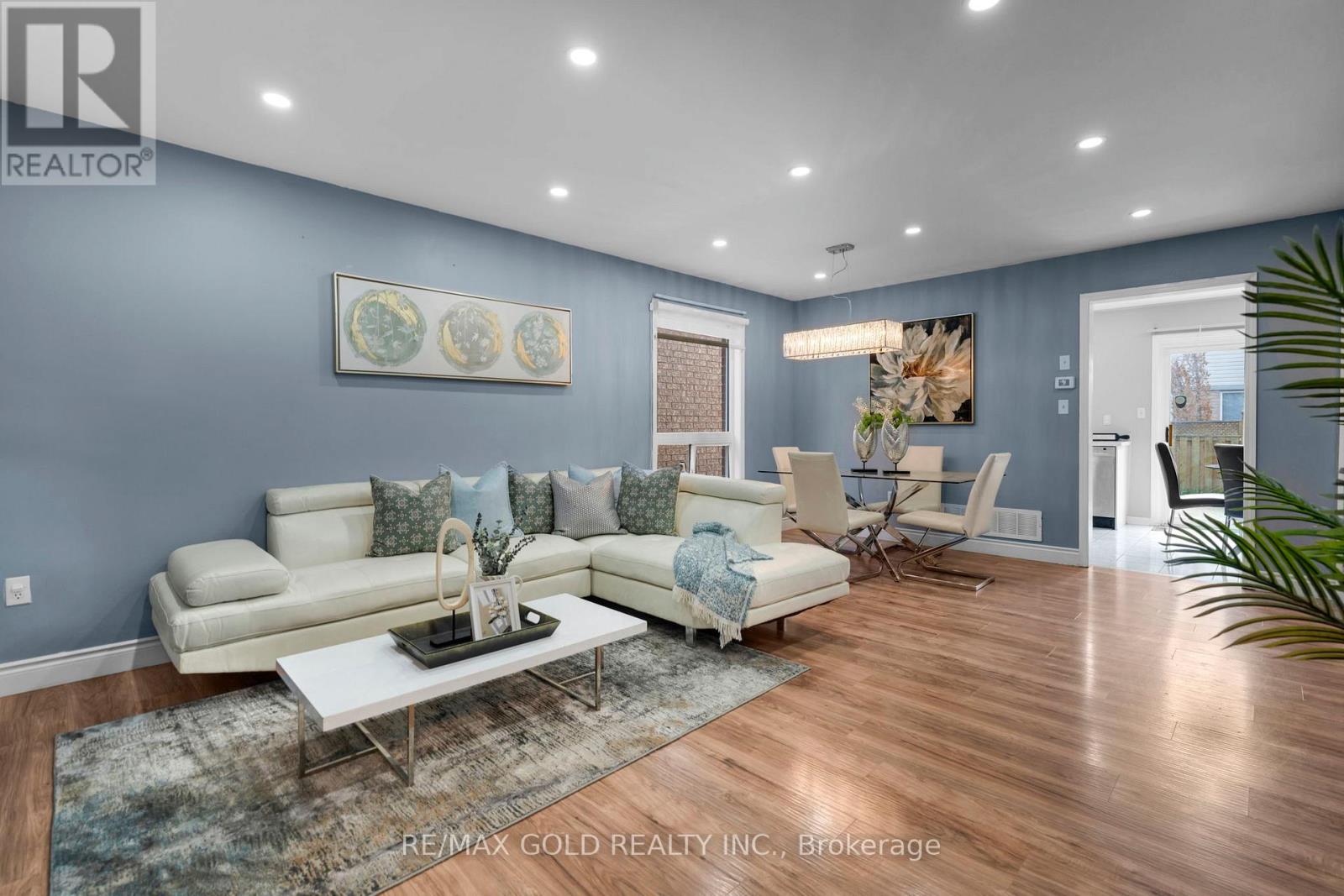 30 Worthington Avenue, Brampton, Ontario  L7A 1M9 - Photo 8 - W12499960