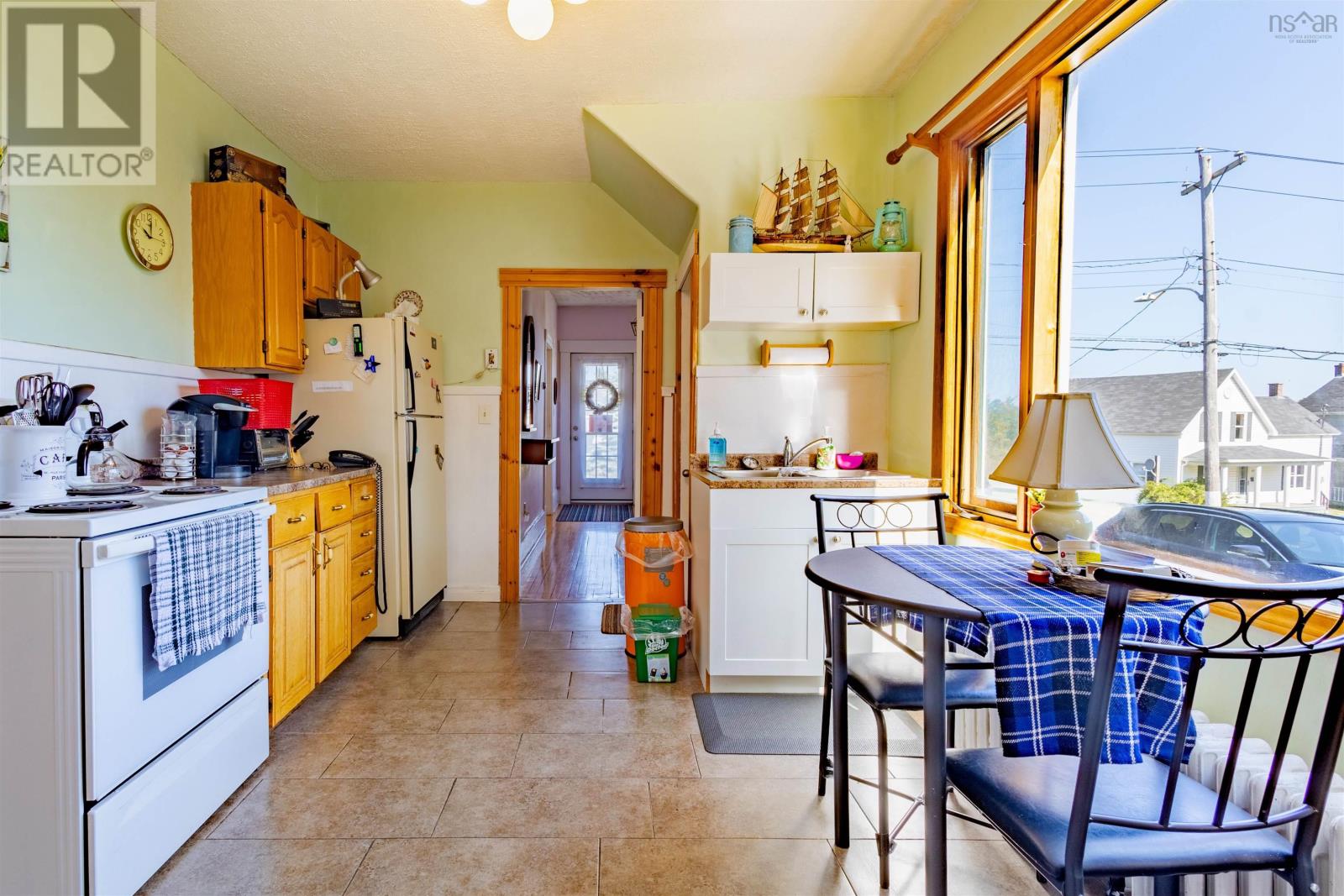 279 King Edward Street, Glace Bay, Nova Scotia  B1A 3W2 - Photo 9 - 202521683