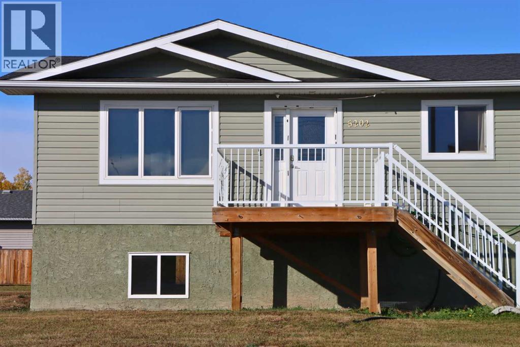 5202 52a Avenue, Valleyview, Alberta  T0H 3N0 - Photo 3 - A2262204