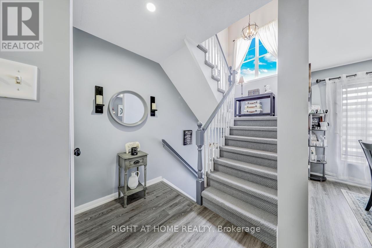 23 Seed House Lane W, Halton Hills, Ontario  L7G 6K3 - Photo 11 - W12500500