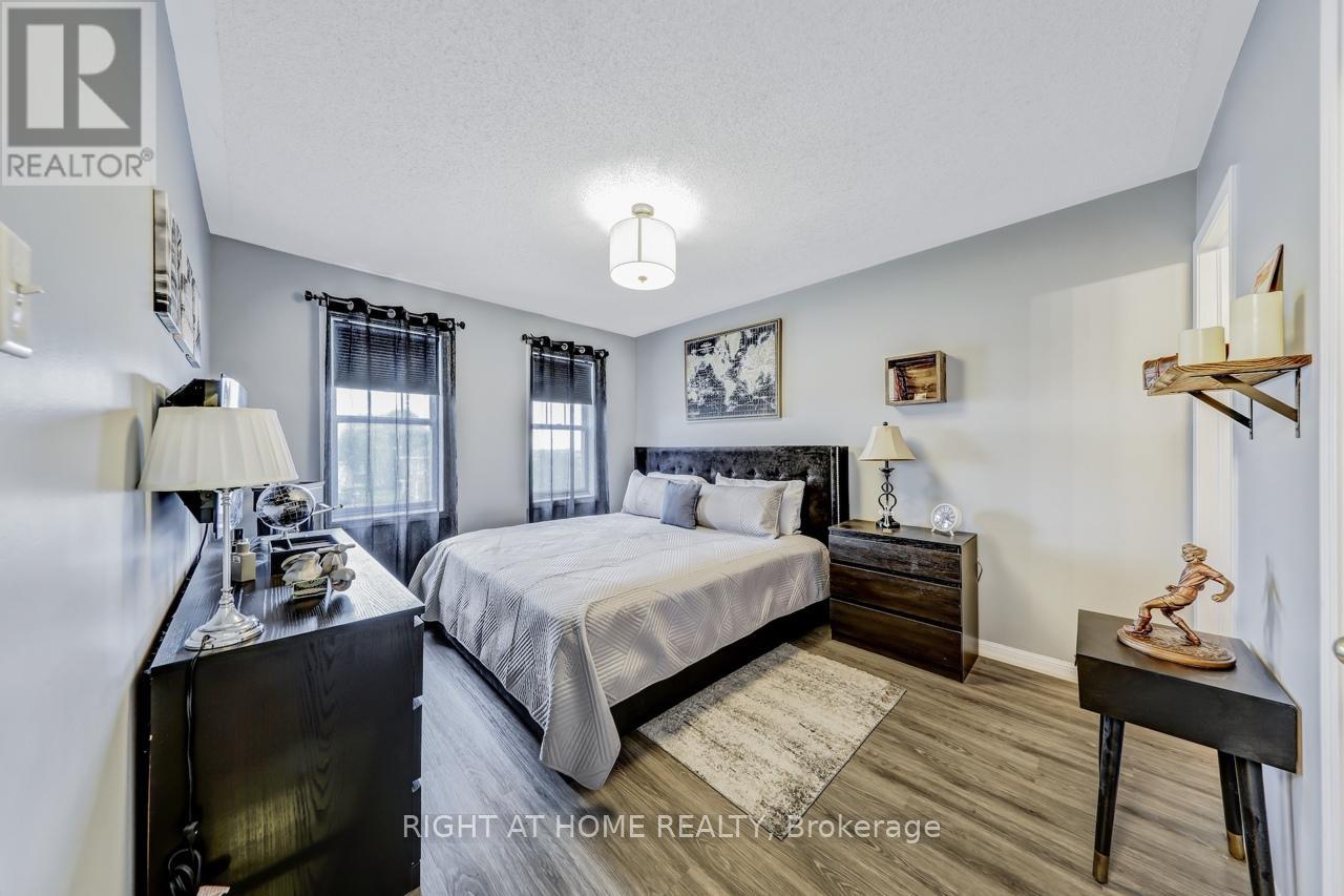 23 Seed House Lane W, Halton Hills, Ontario  L7G 6K3 - Photo 13 - W12500500