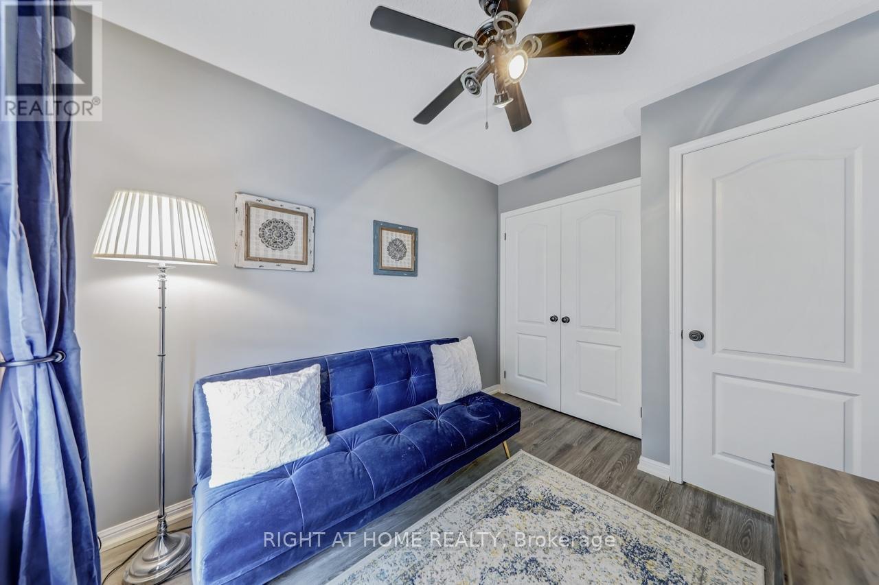 23 Seed House Lane W, Halton Hills, Ontario  L7G 6K3 - Photo 14 - W12500500