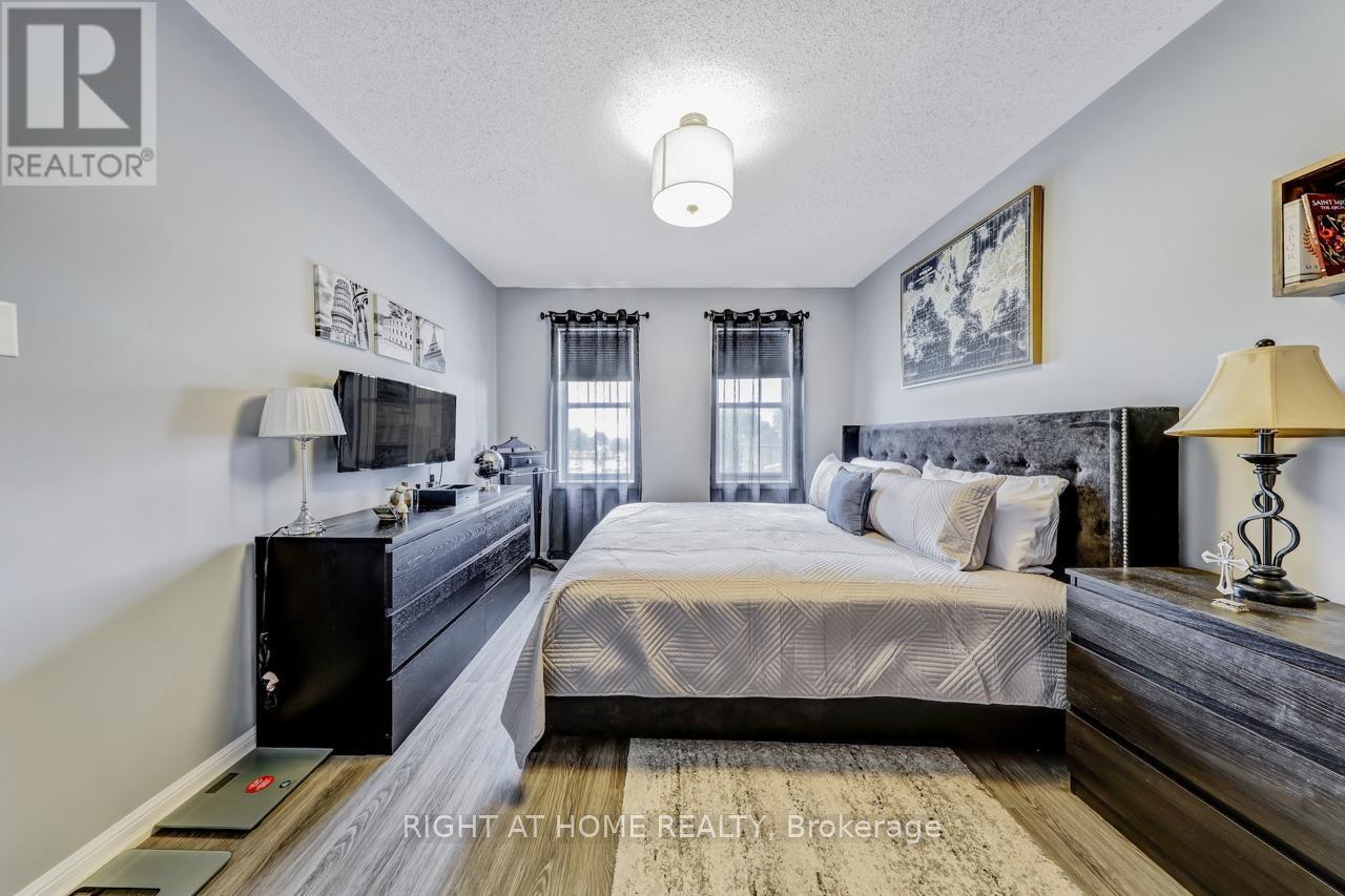 23 Seed House Lane W, Halton Hills, Ontario  L7G 6K3 - Photo 16 - W12500500