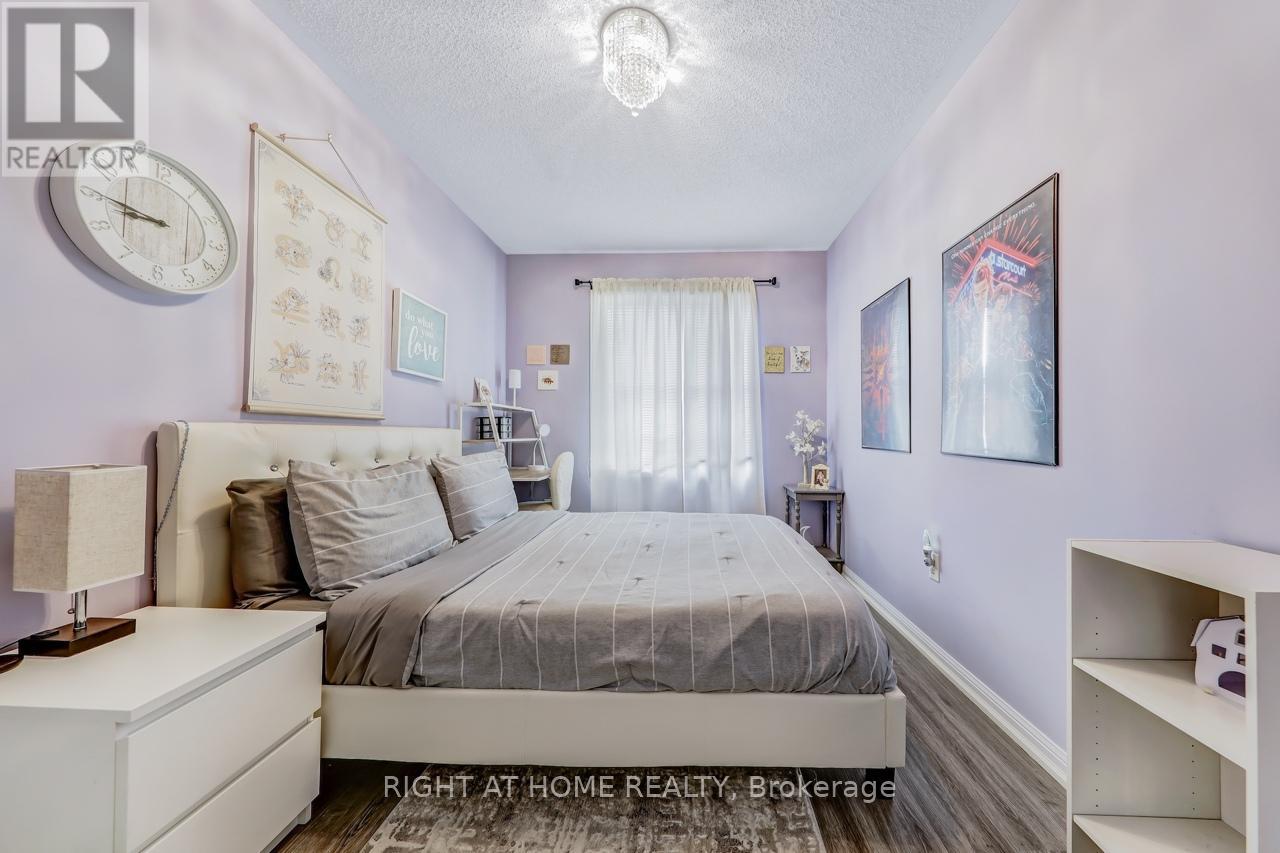 23 Seed House Lane W, Halton Hills, Ontario  L7G 6K3 - Photo 18 - W12500500