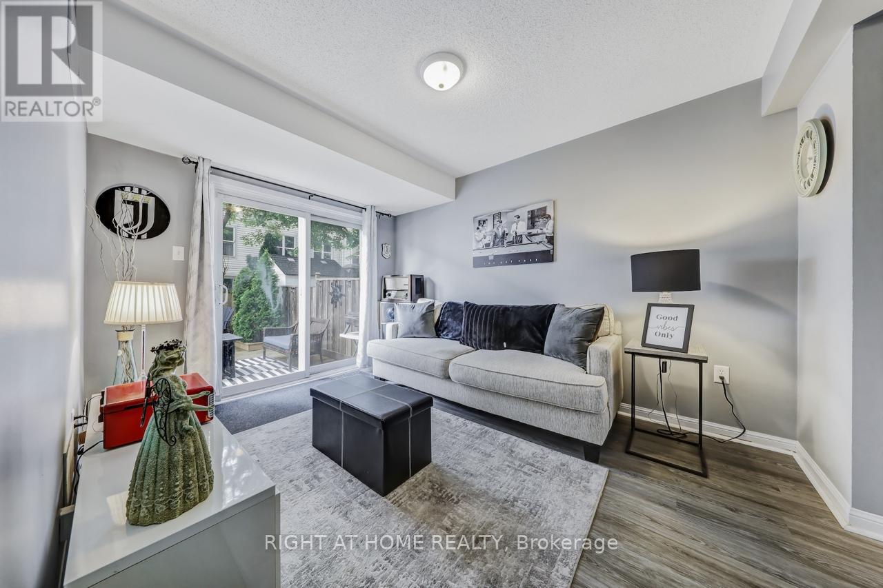 23 Seed House Lane W, Halton Hills, Ontario  L7G 6K3 - Photo 20 - W12500500