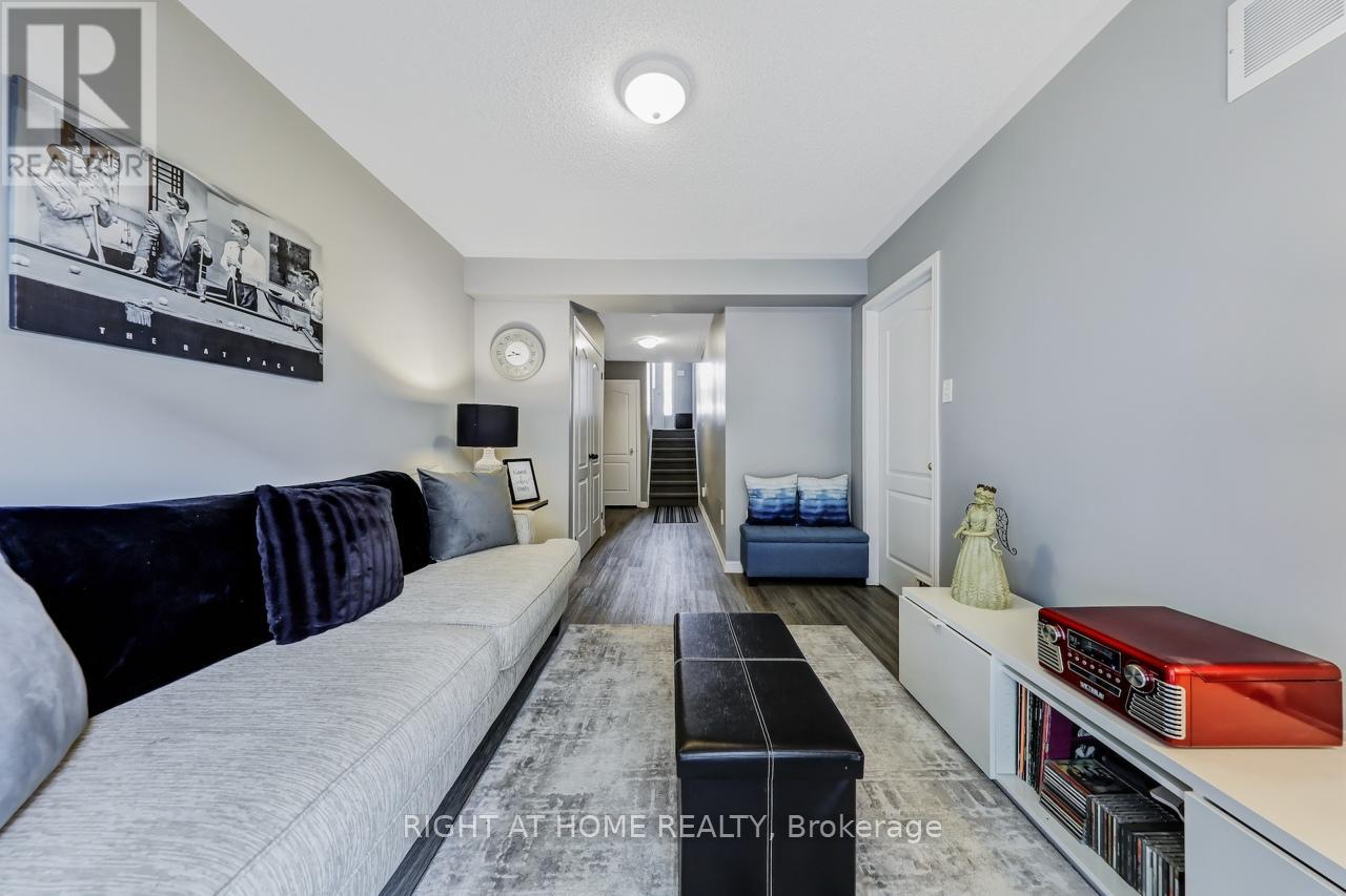 23 Seed House Lane W, Halton Hills, Ontario  L7G 6K3 - Photo 22 - W12500500