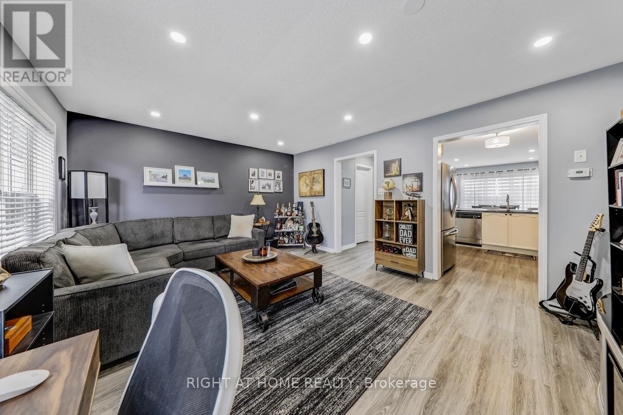 23 Seed House Lane W, Halton Hills, Ontario  L7G 6K3 - Photo 9 - W12500500