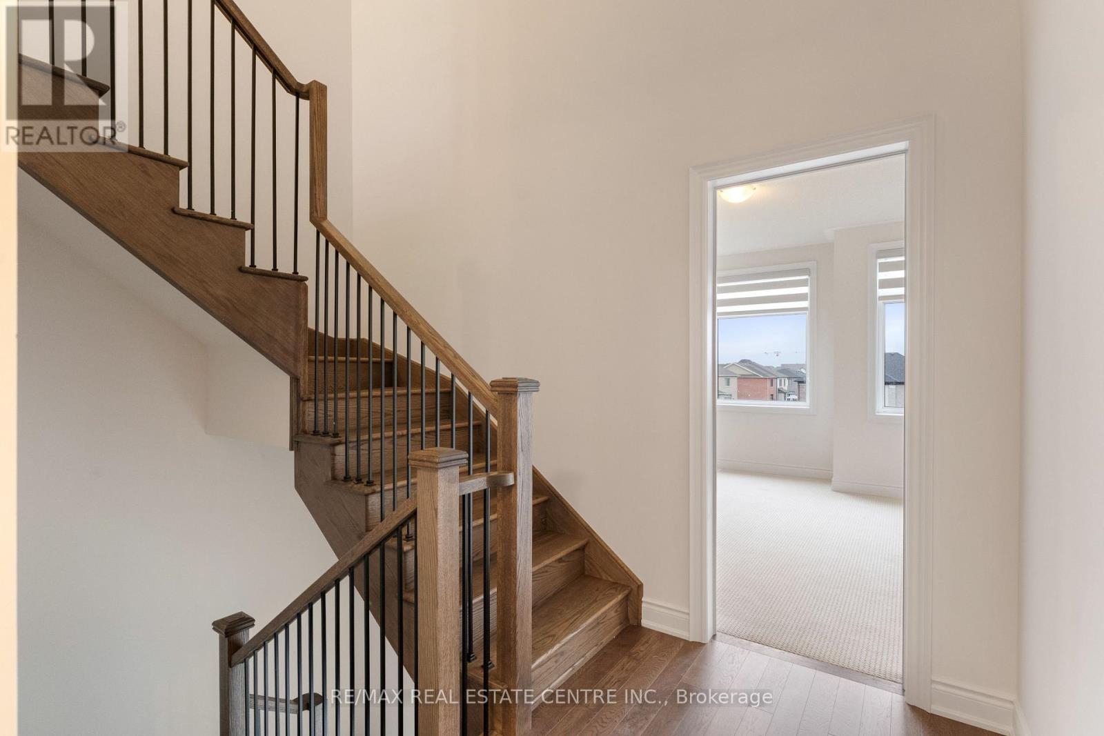 3077 Perkins Way, Oakville, Ontario  L6H 7G1 - Photo 15 - W12500510