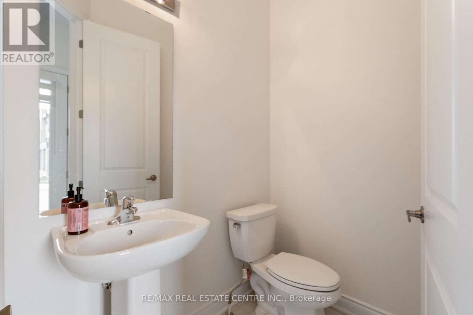 3077 Perkins Way, Oakville, Ontario  L6H 7G1 - Photo 16 - W12500510